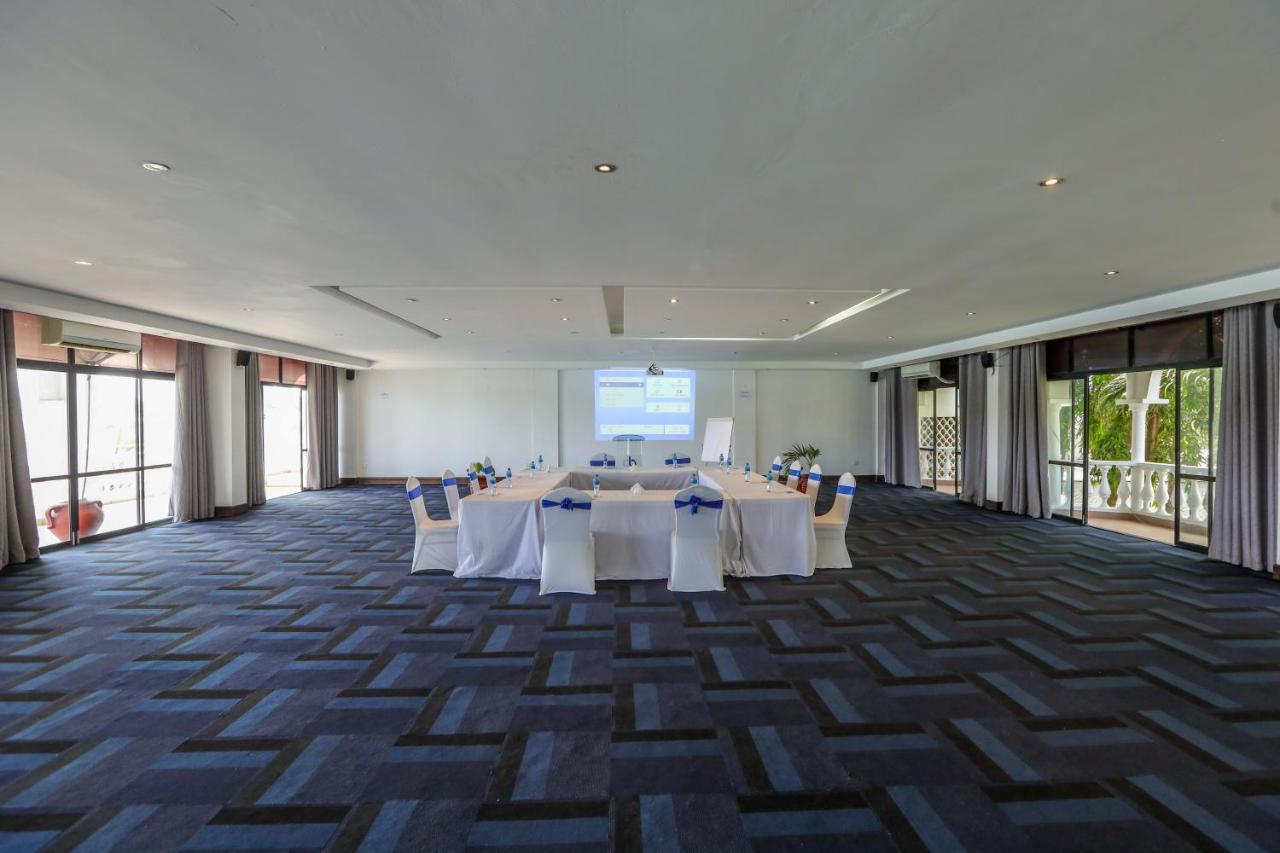 מומבסה Cityblue Creekside Hotel & Suites מראה חיצוני תמונה